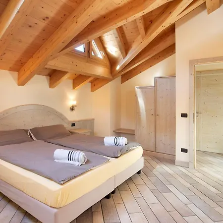 8 Apartment *